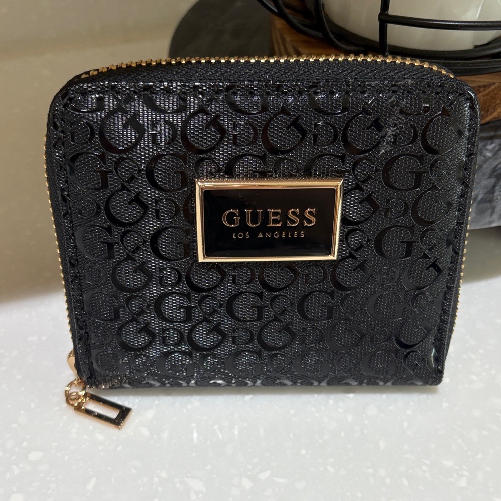 GUESS Black Embossed Wallet and Keychain Set - Picture 5 of 9